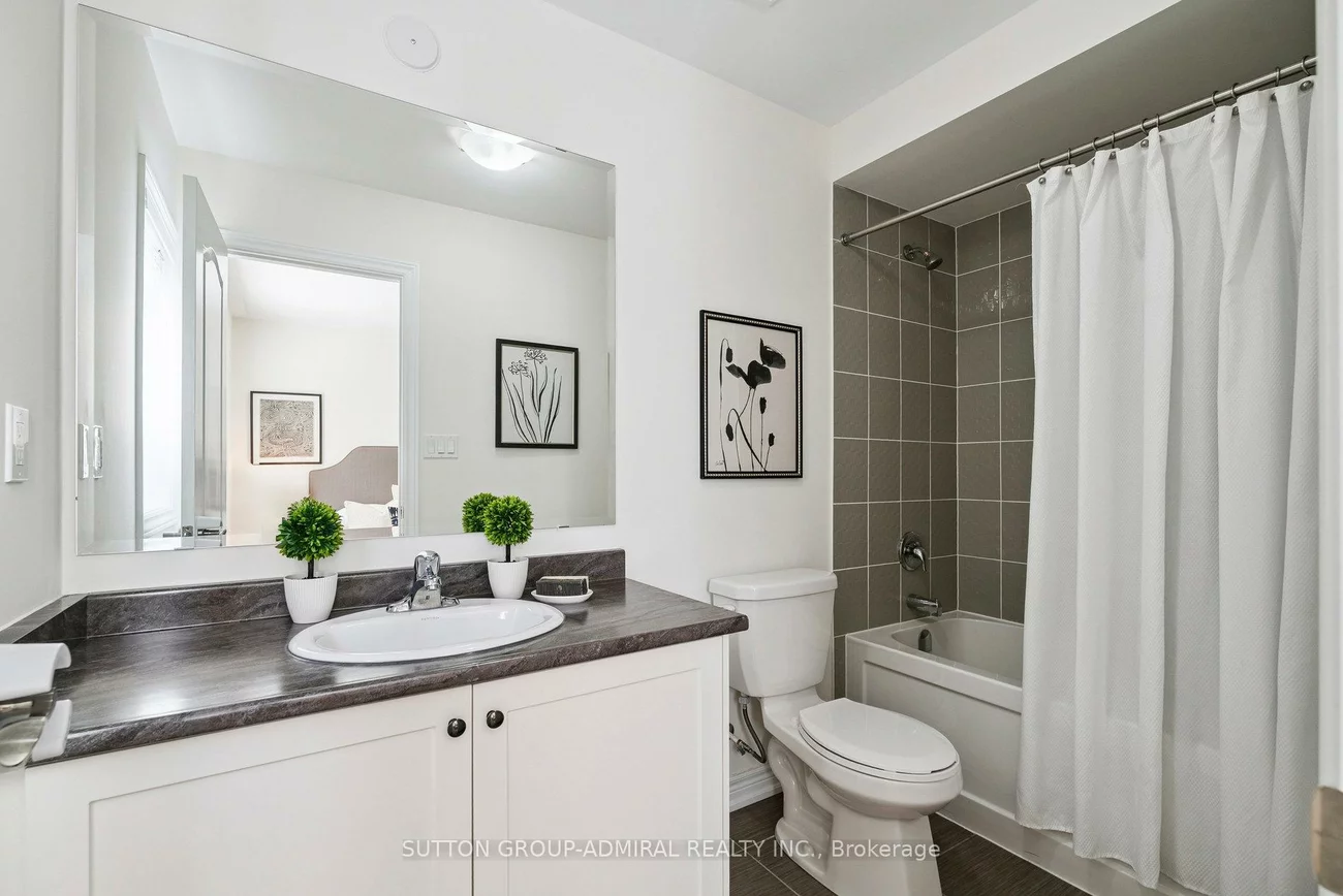 15, John Smith, Holland Landing, East Gwillimbury