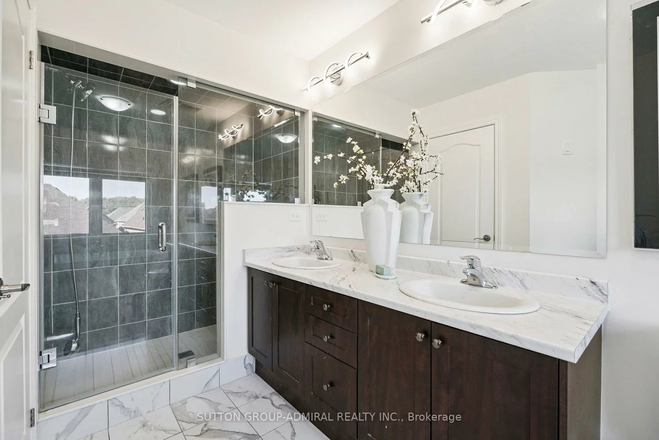 15, John Smith, Holland Landing, East Gwillimbury