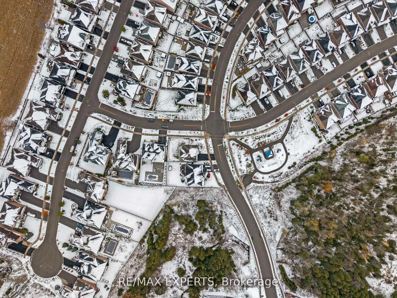 16, Vivian Creek, Mt Albert, East Gwillimbury