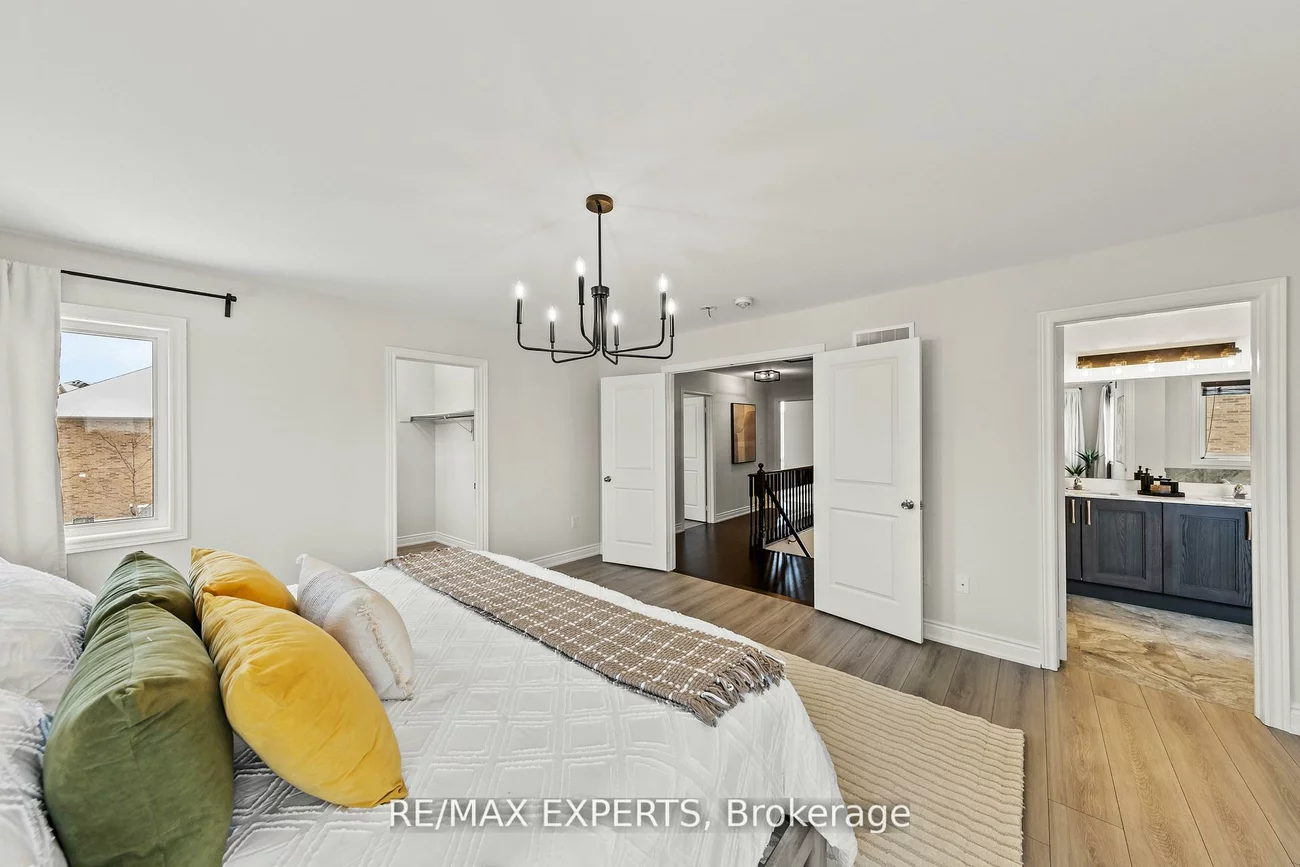 16, Vivian Creek, Mt Albert, East Gwillimbury