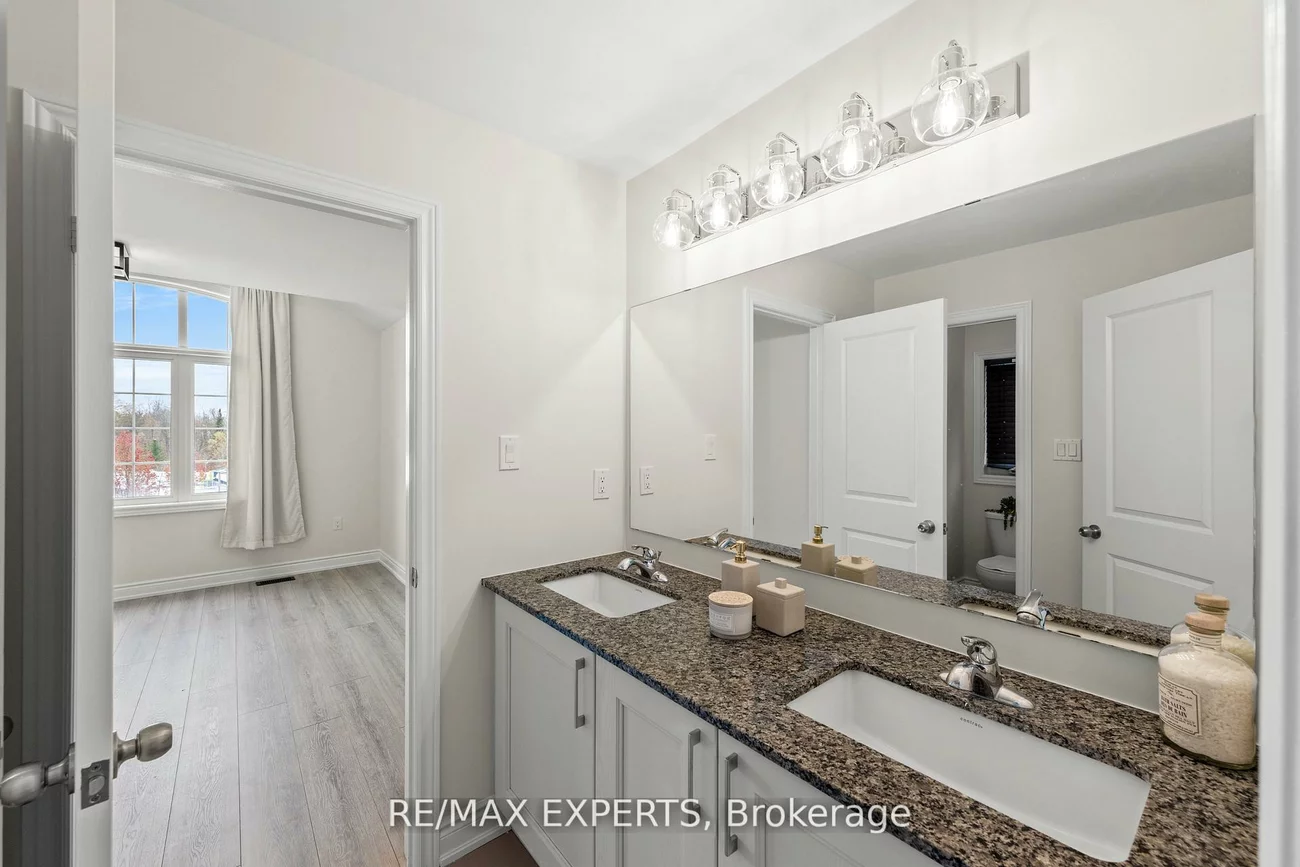 16, Vivian Creek, Mt Albert, East Gwillimbury