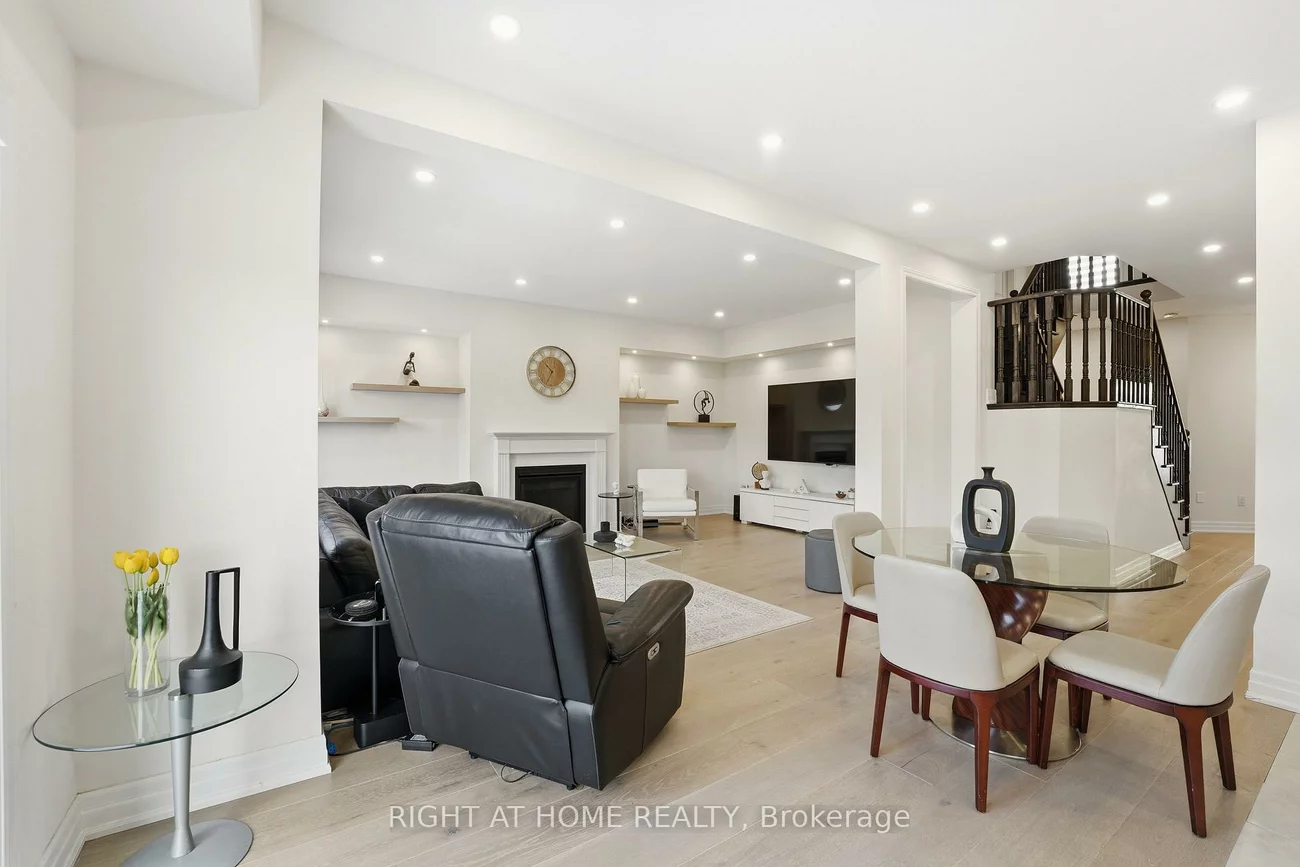 58, Charles White, Sharon, East Gwillimbury