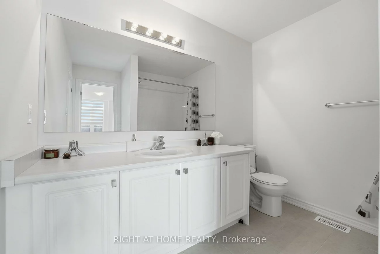 58, Charles White, Sharon, East Gwillimbury