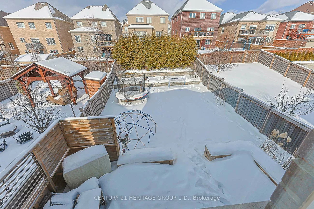 93, Ridge Gate, Mt Albert, East Gwillimbury