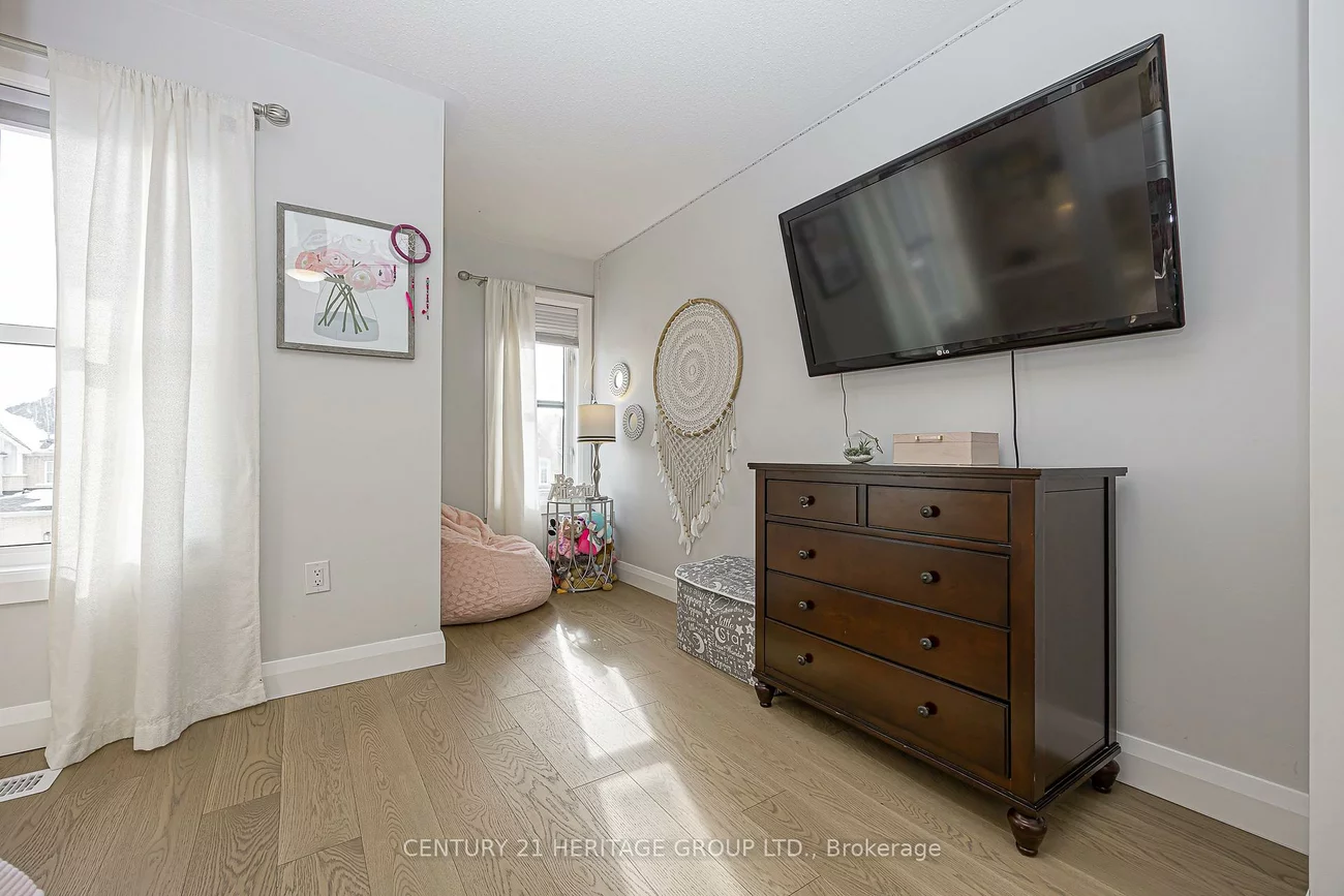 93, Ridge Gate, Mt Albert, East Gwillimbury