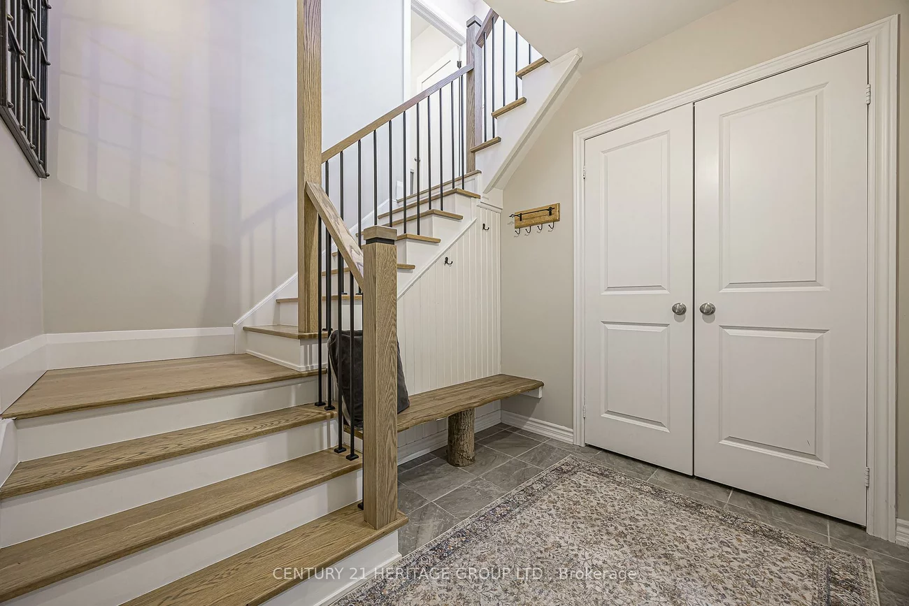 93, Ridge Gate, Mt Albert, East Gwillimbury