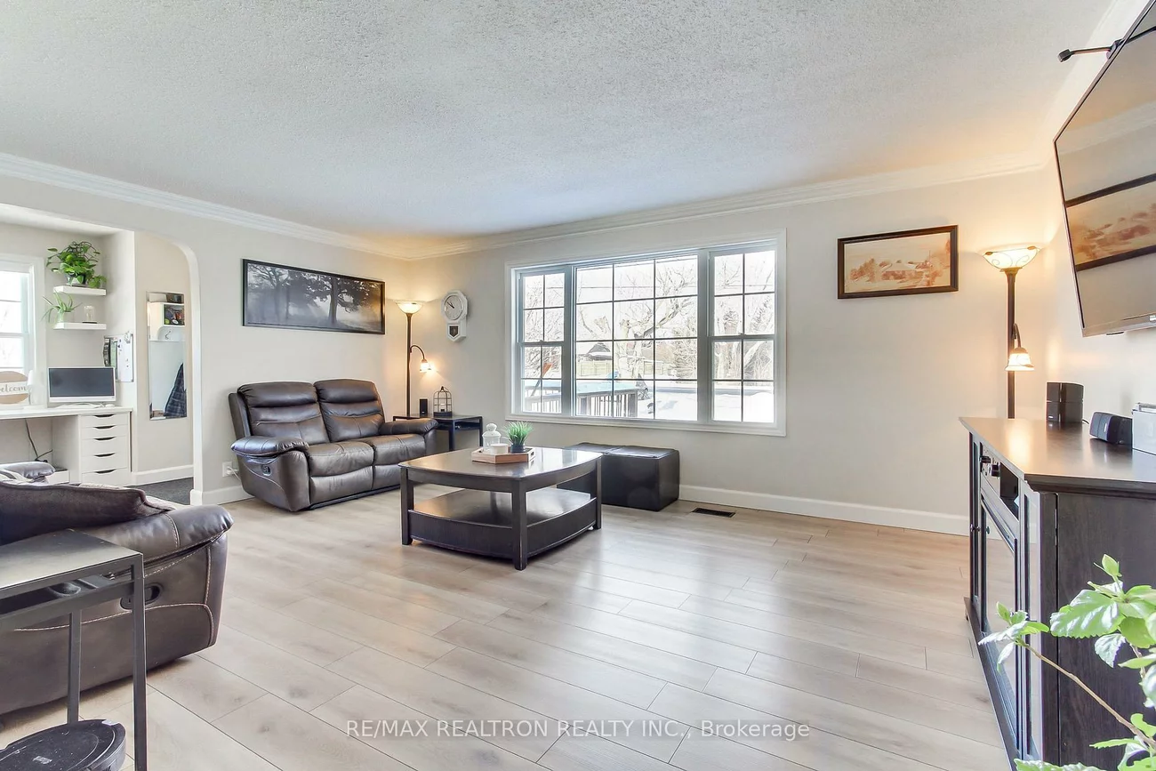 4881, Mount Albert, Rural East Gwillimbury, East Gwillimbury