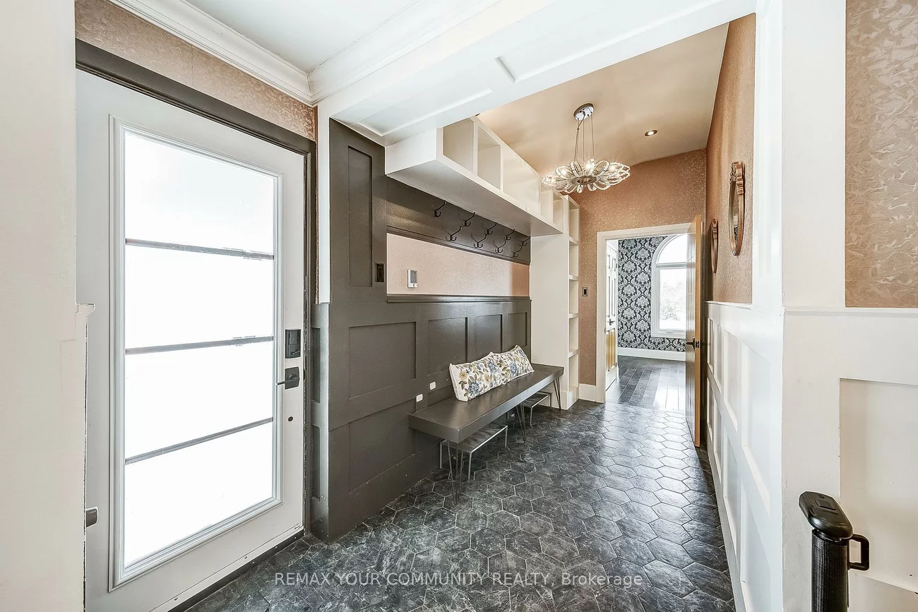 3433, Mount Albert, Sharon, East Gwillimbury