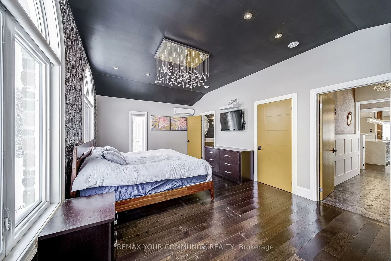 3433, Mount Albert, Sharon, East Gwillimbury