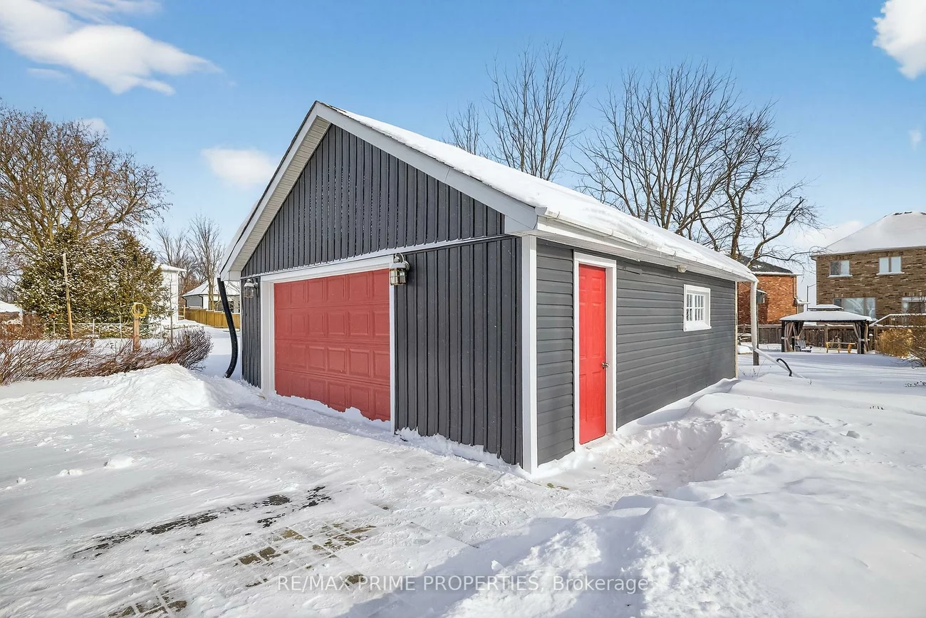 18979, Centre, Mt Albert, East Gwillimbury