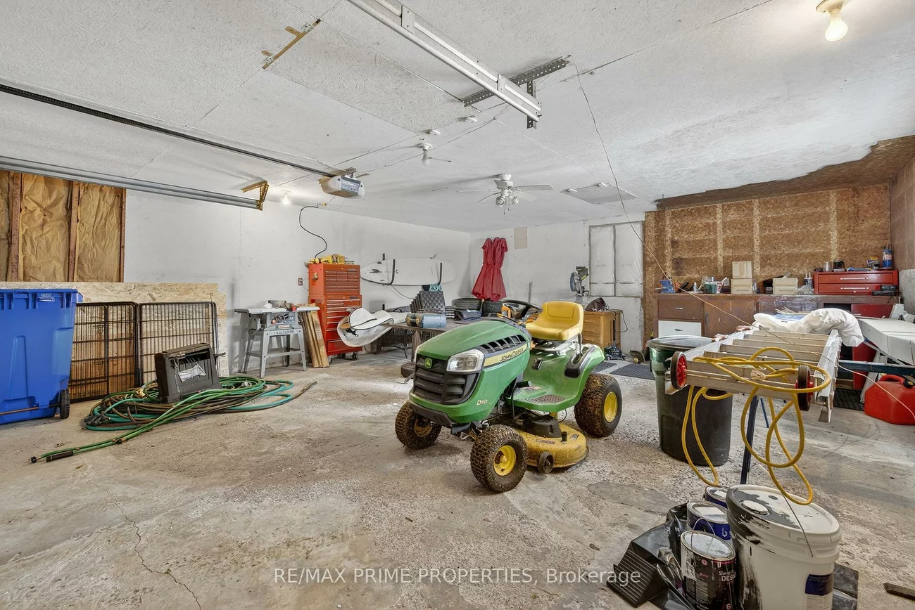 18979, Centre, Mt Albert, East Gwillimbury