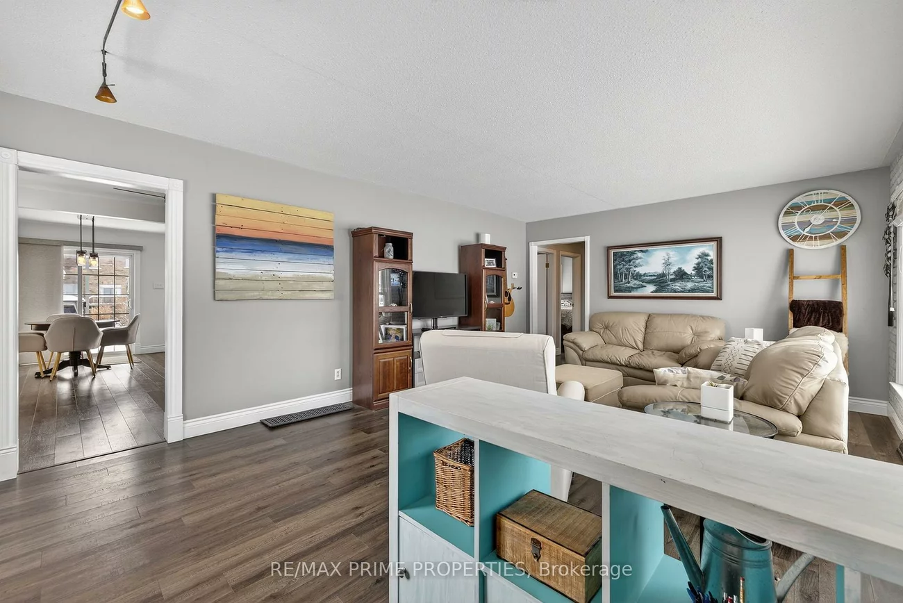 18979, Centre, Mt Albert, East Gwillimbury