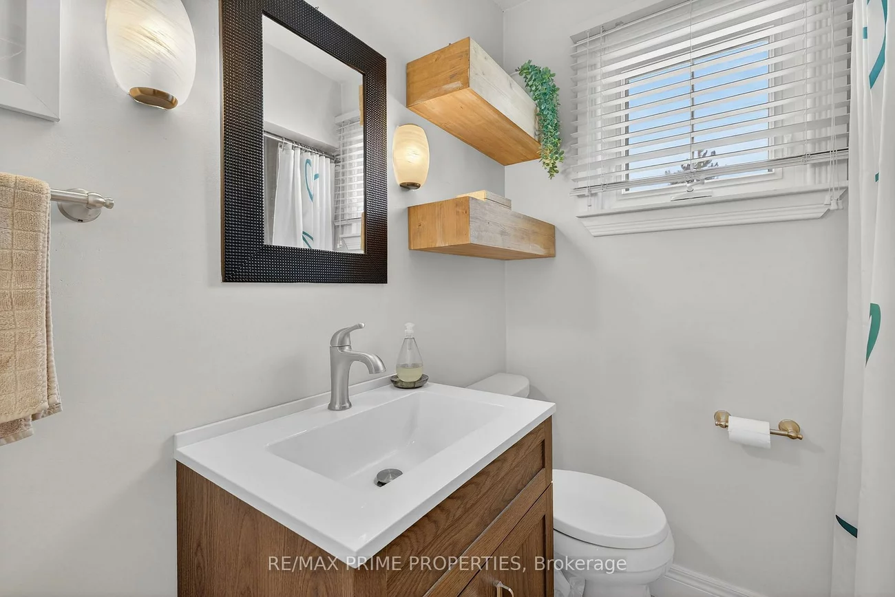 18979, Centre, Mt Albert, East Gwillimbury