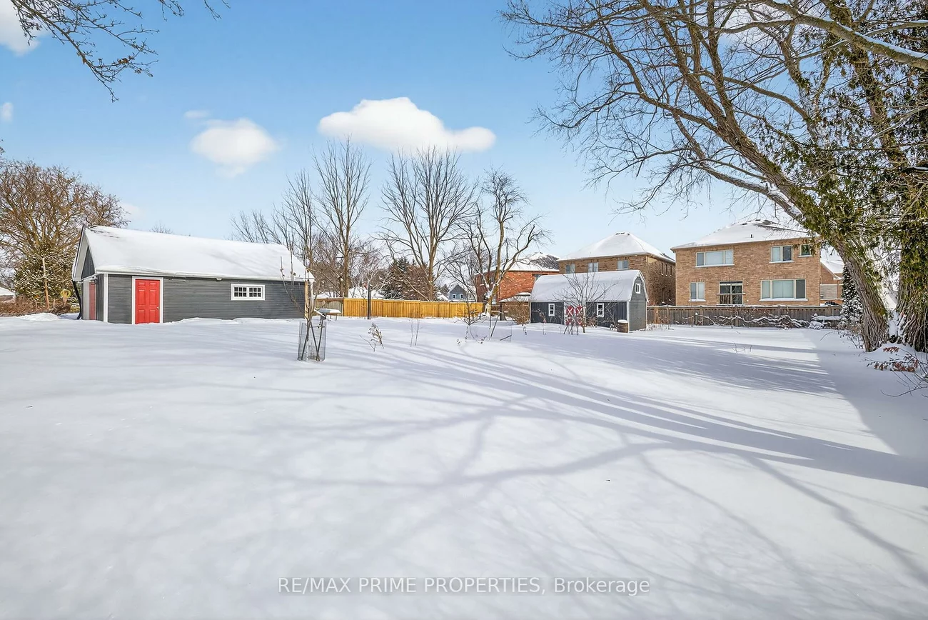 18979, Centre, Mt Albert, East Gwillimbury