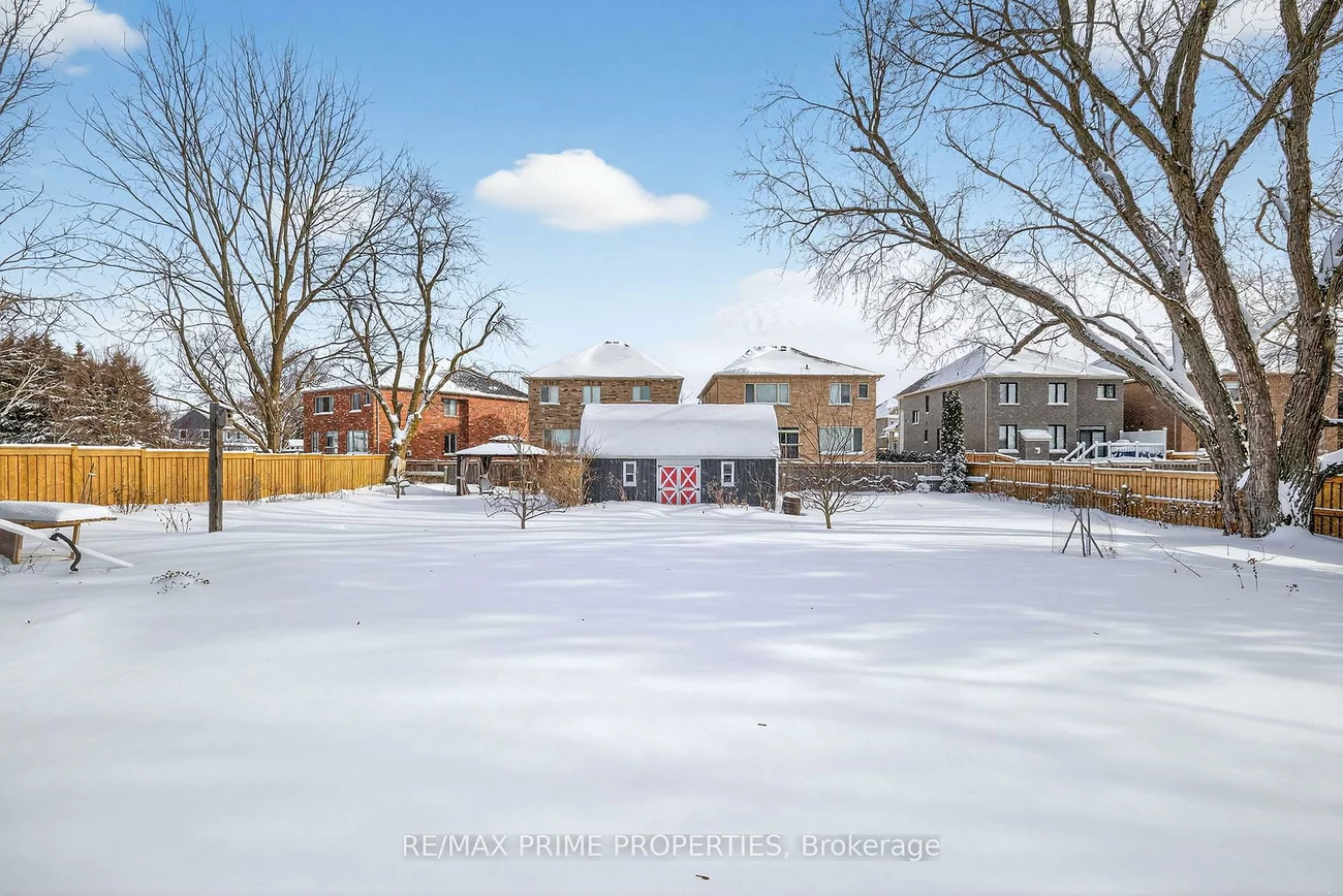 18979, Centre, Mt Albert, East Gwillimbury