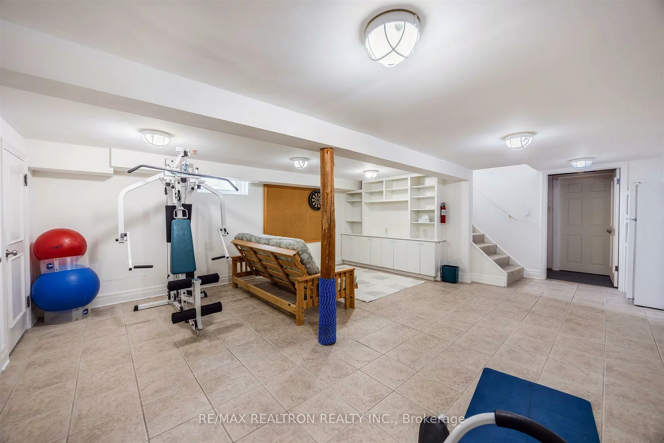 17755, Warden, Rural East Gwillimbury, East Gwillimbury