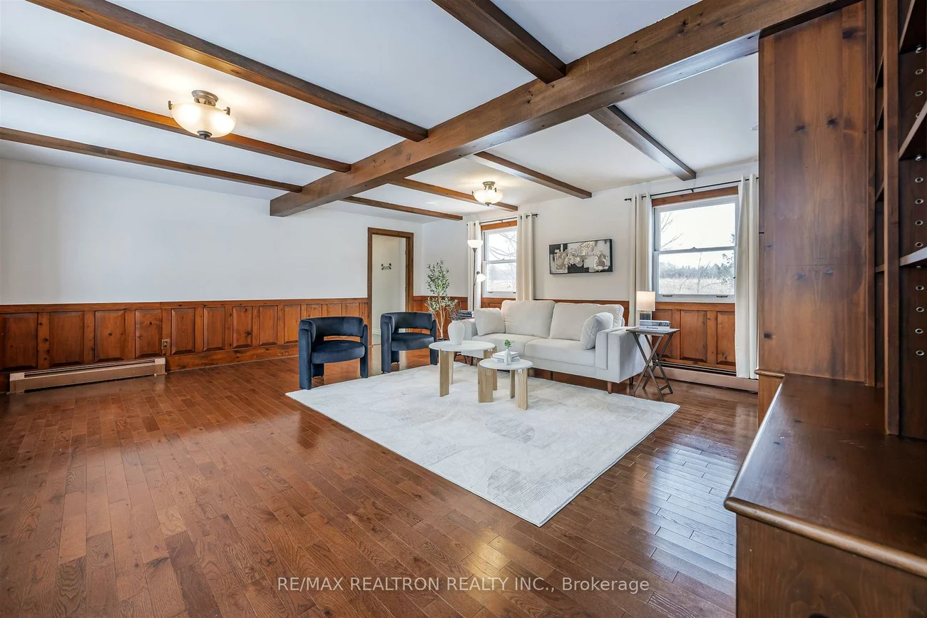 17755, Warden, Rural East Gwillimbury, East Gwillimbury