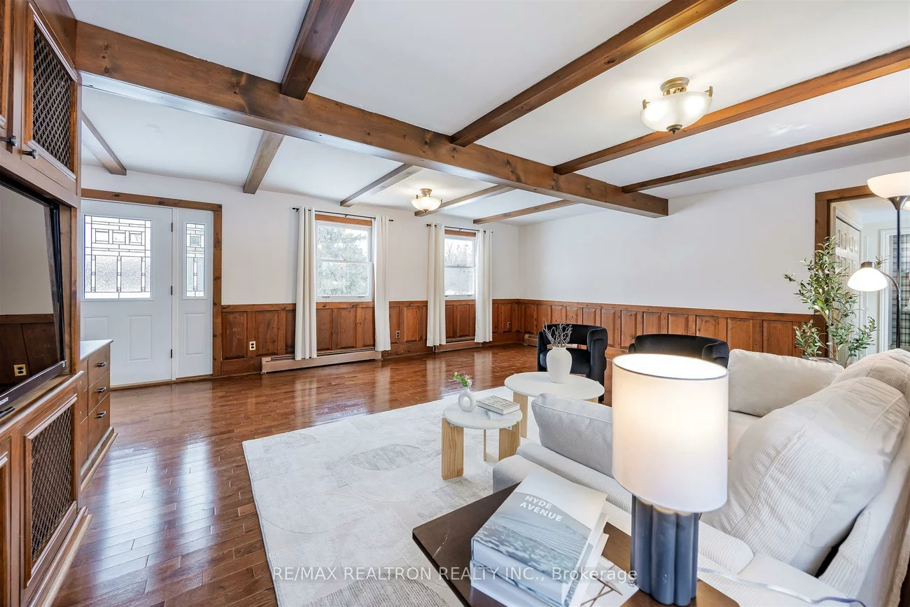 17755, Warden, Rural East Gwillimbury, East Gwillimbury