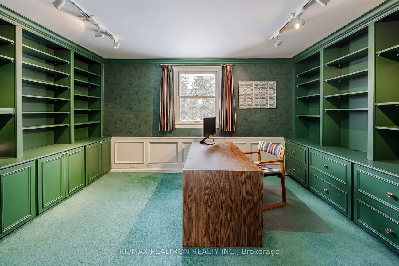 17755, Warden, Rural East Gwillimbury, East Gwillimbury