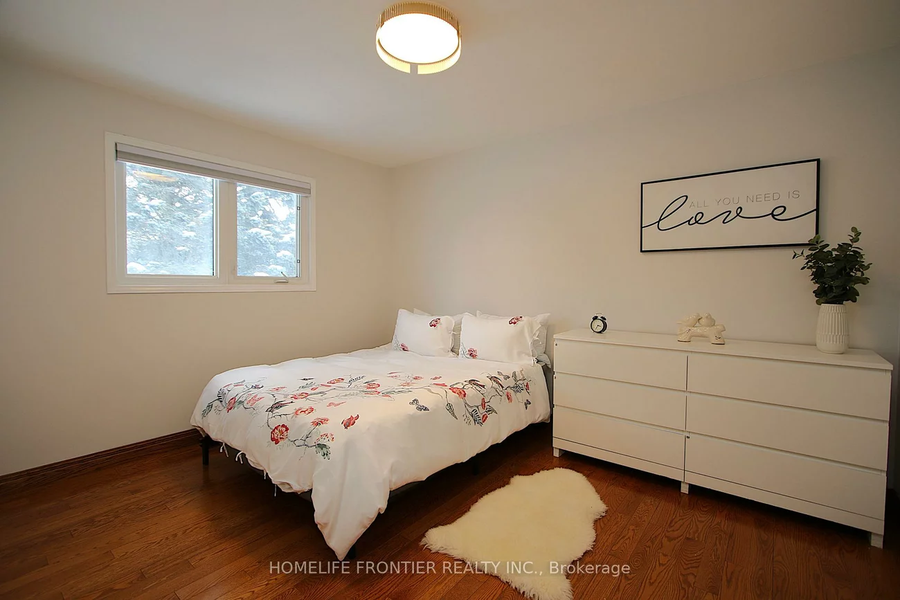 40, Delta, Holland Landing, East Gwillimbury