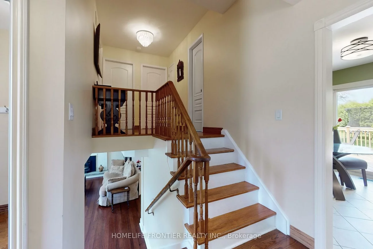 40, Delta, Holland Landing, East Gwillimbury