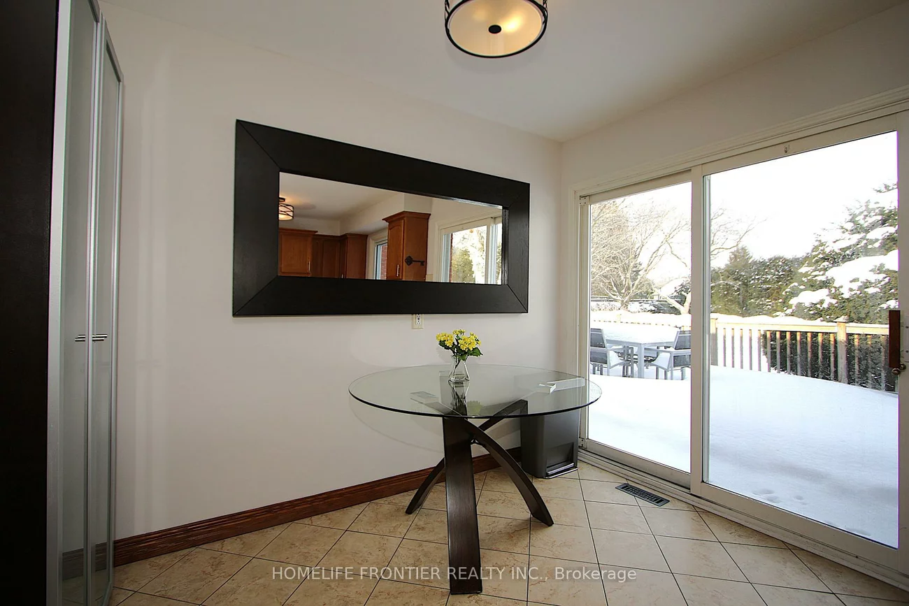 40, Delta, Holland Landing, East Gwillimbury