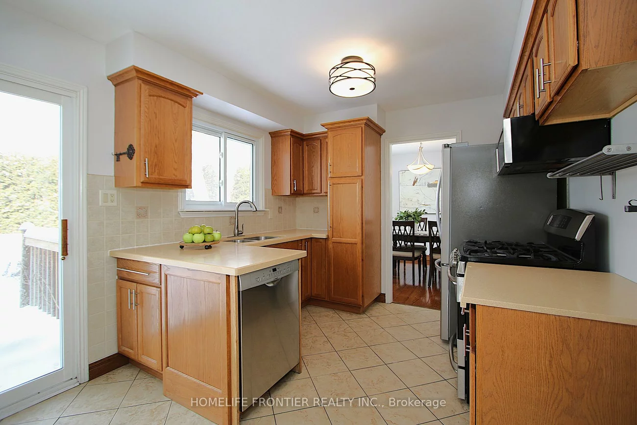 40, Delta, Holland Landing, East Gwillimbury