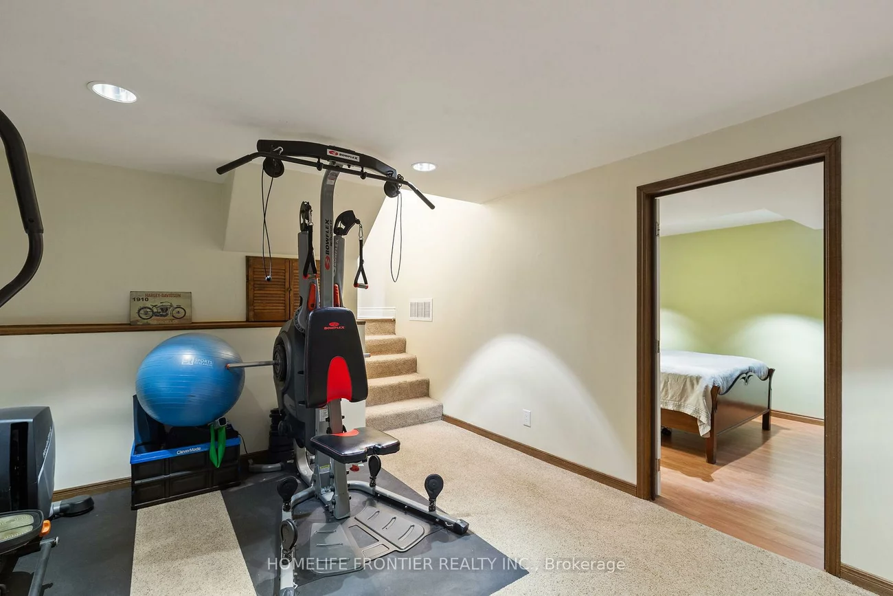 40, Delta, Holland Landing, East Gwillimbury