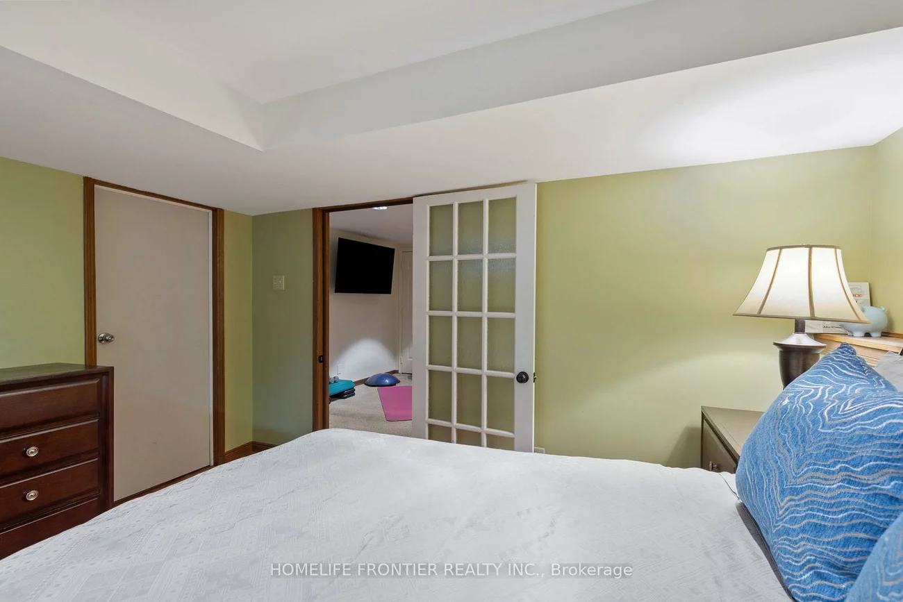 40, Delta, Holland Landing, East Gwillimbury