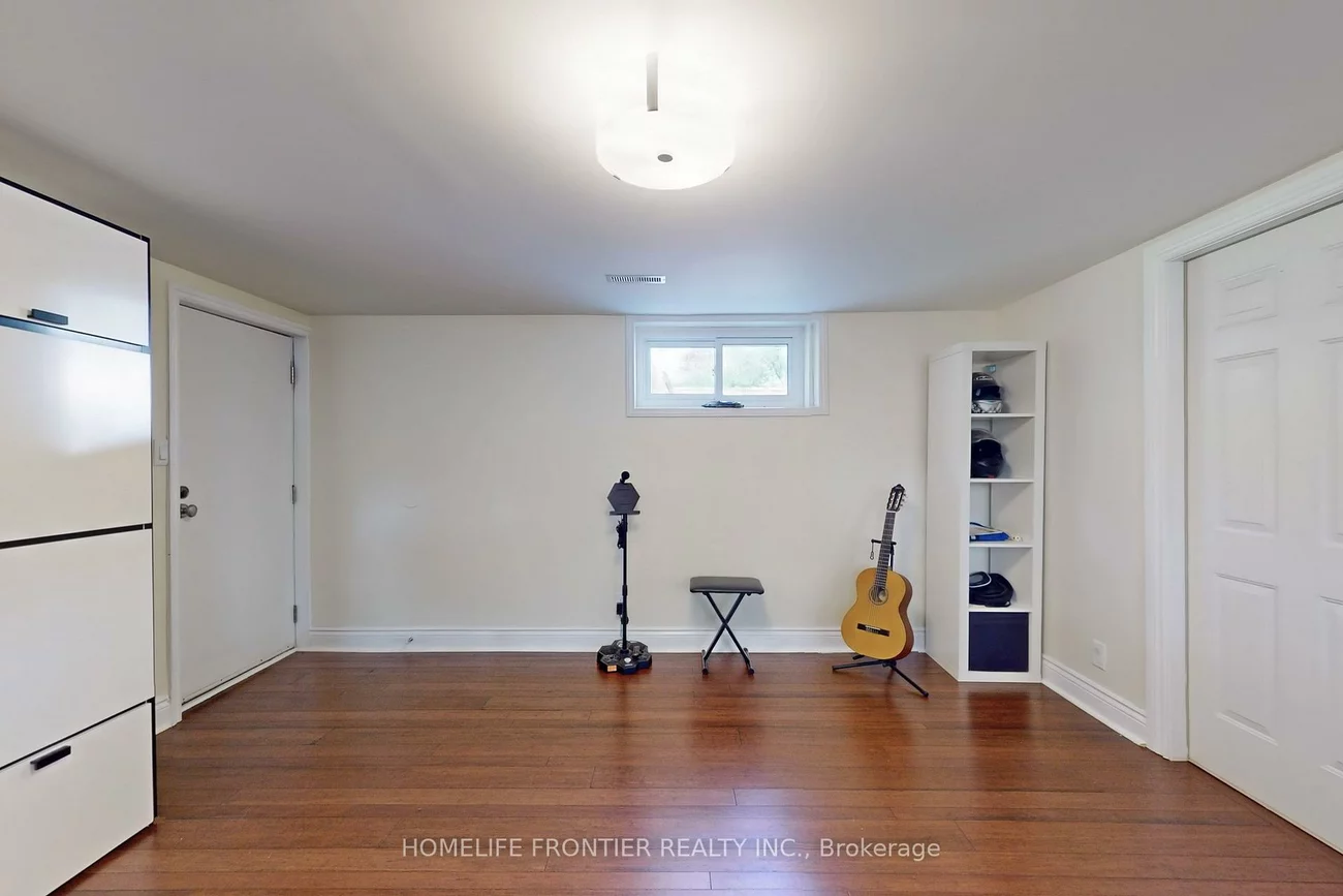 40, Delta, Holland Landing, East Gwillimbury