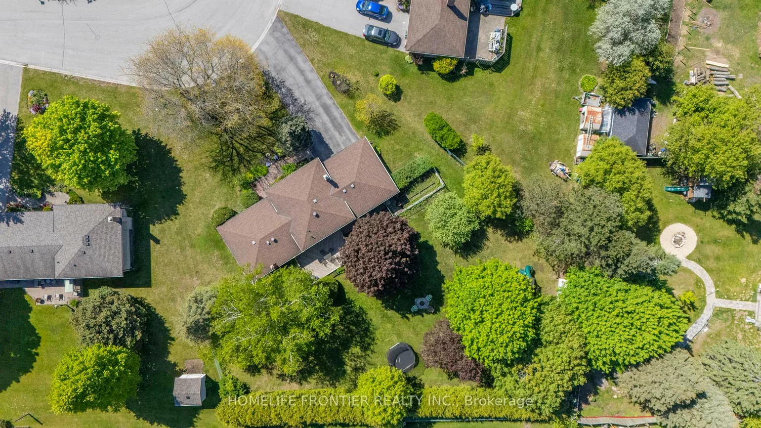 40, Delta, Holland Landing, East Gwillimbury