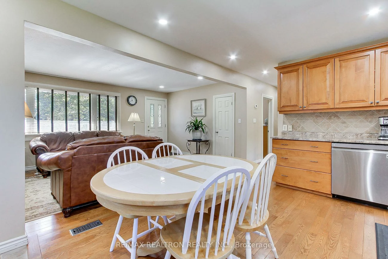 52, Farr, Sharon, East Gwillimbury