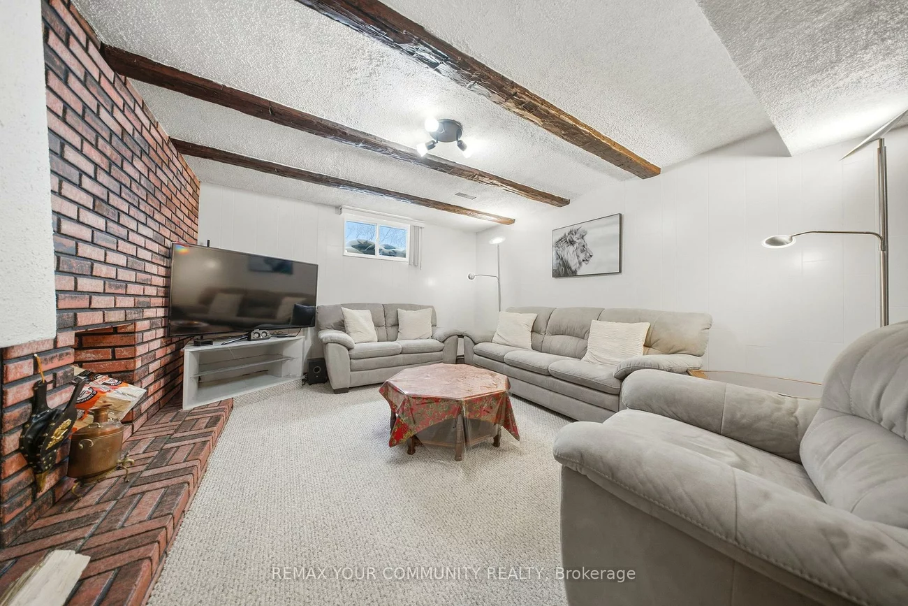 233, East, Holland Landing, East Gwillimbury