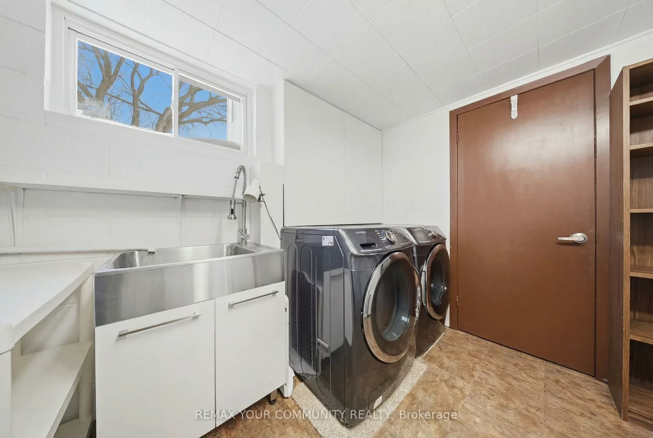 233, East, Holland Landing, East Gwillimbury