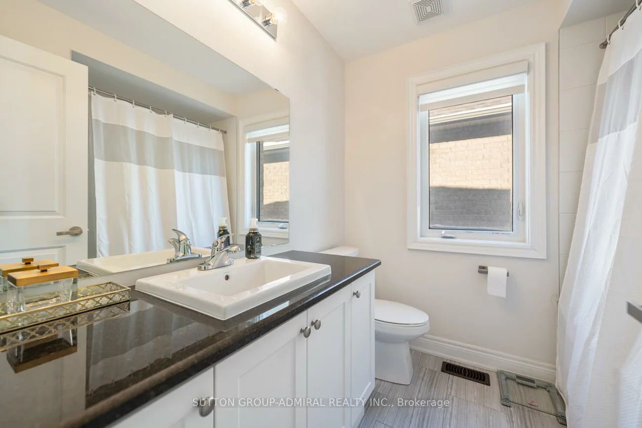 124, Mondial, Queensville, East Gwillimbury