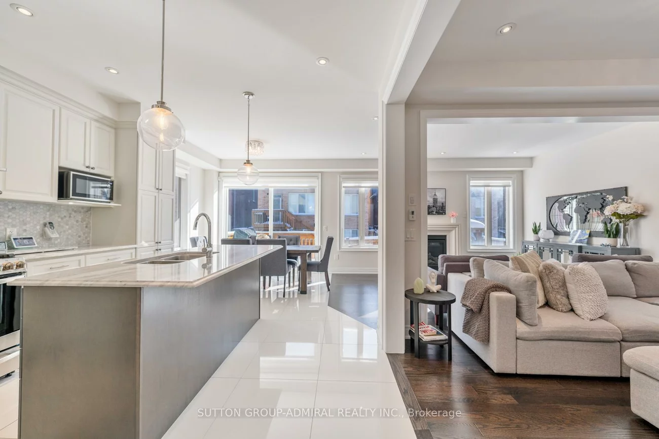 124, Mondial, Queensville, East Gwillimbury