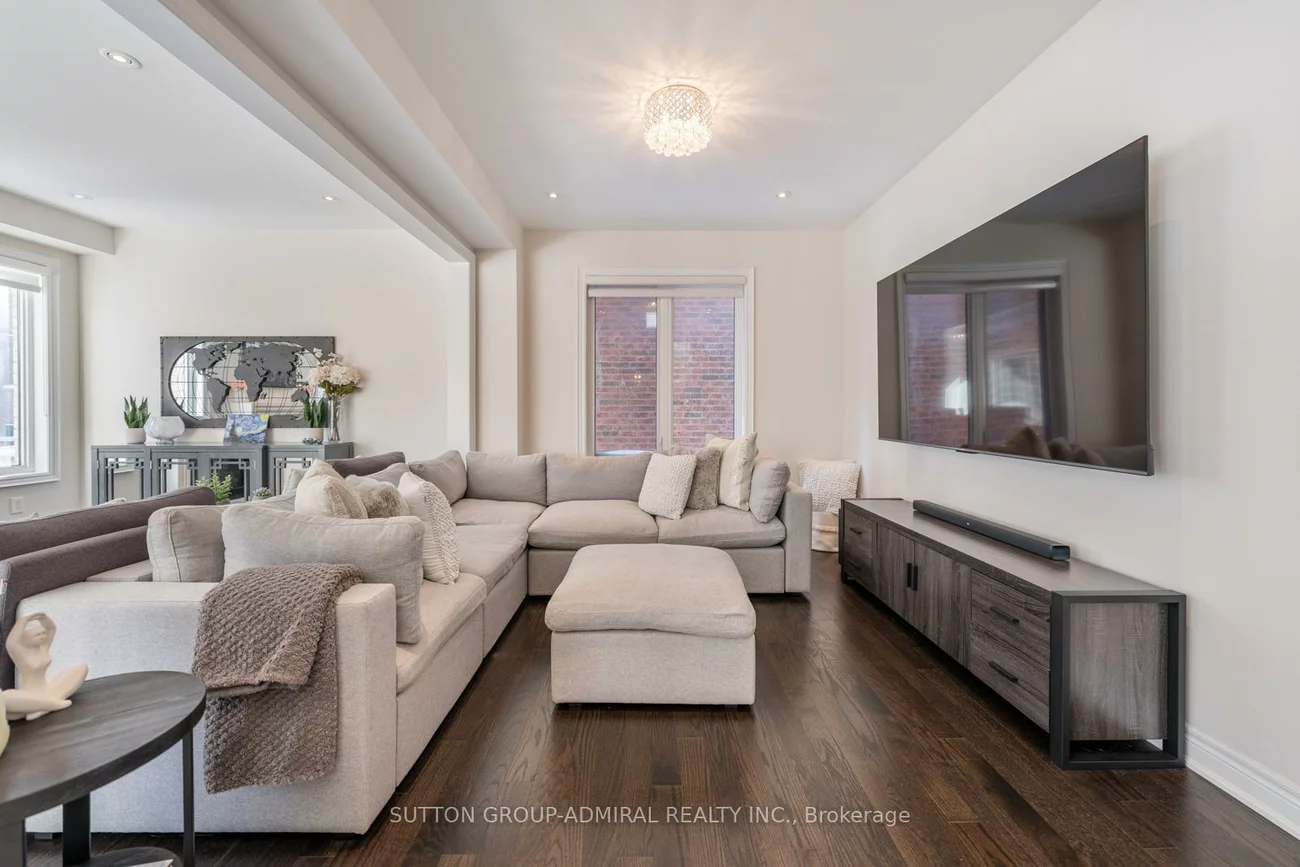 124, Mondial, Queensville, East Gwillimbury