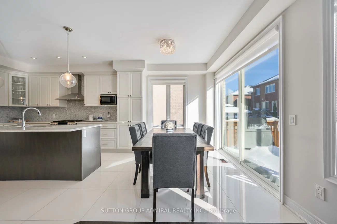 124, Mondial, Queensville, East Gwillimbury