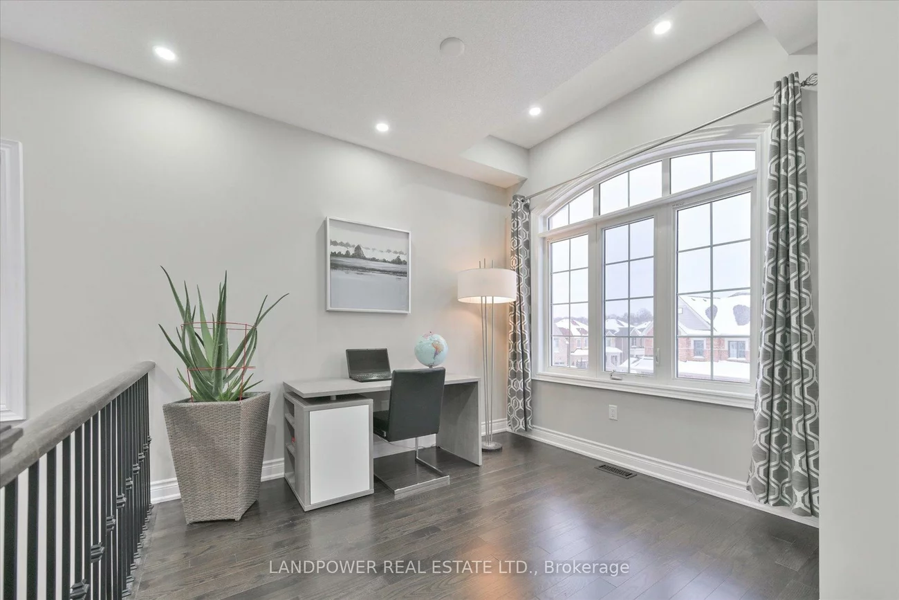 20, Tesla, Holland Landing, East Gwillimbury