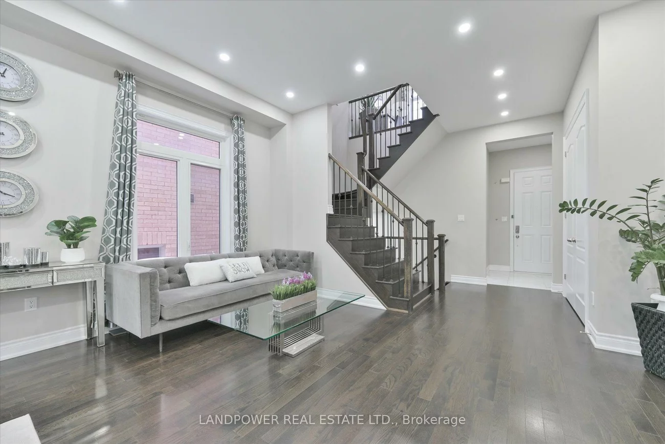 20, Tesla, Holland Landing, East Gwillimbury