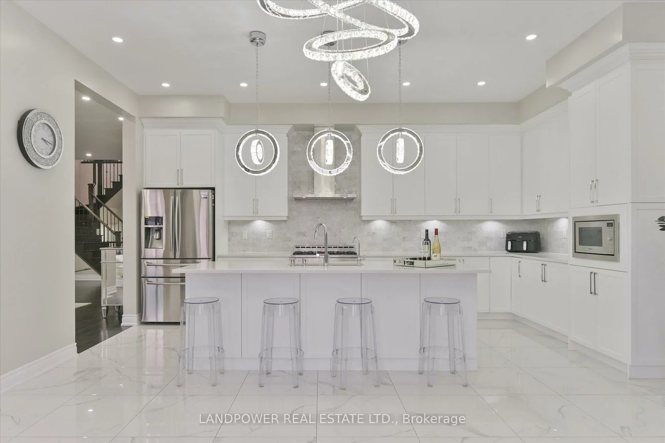 20, Tesla, Holland Landing, East Gwillimbury