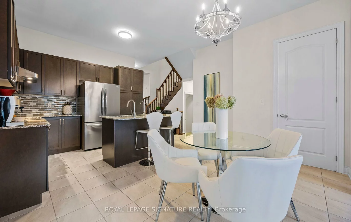 35, Clara May, Sharon, East Gwillimbury