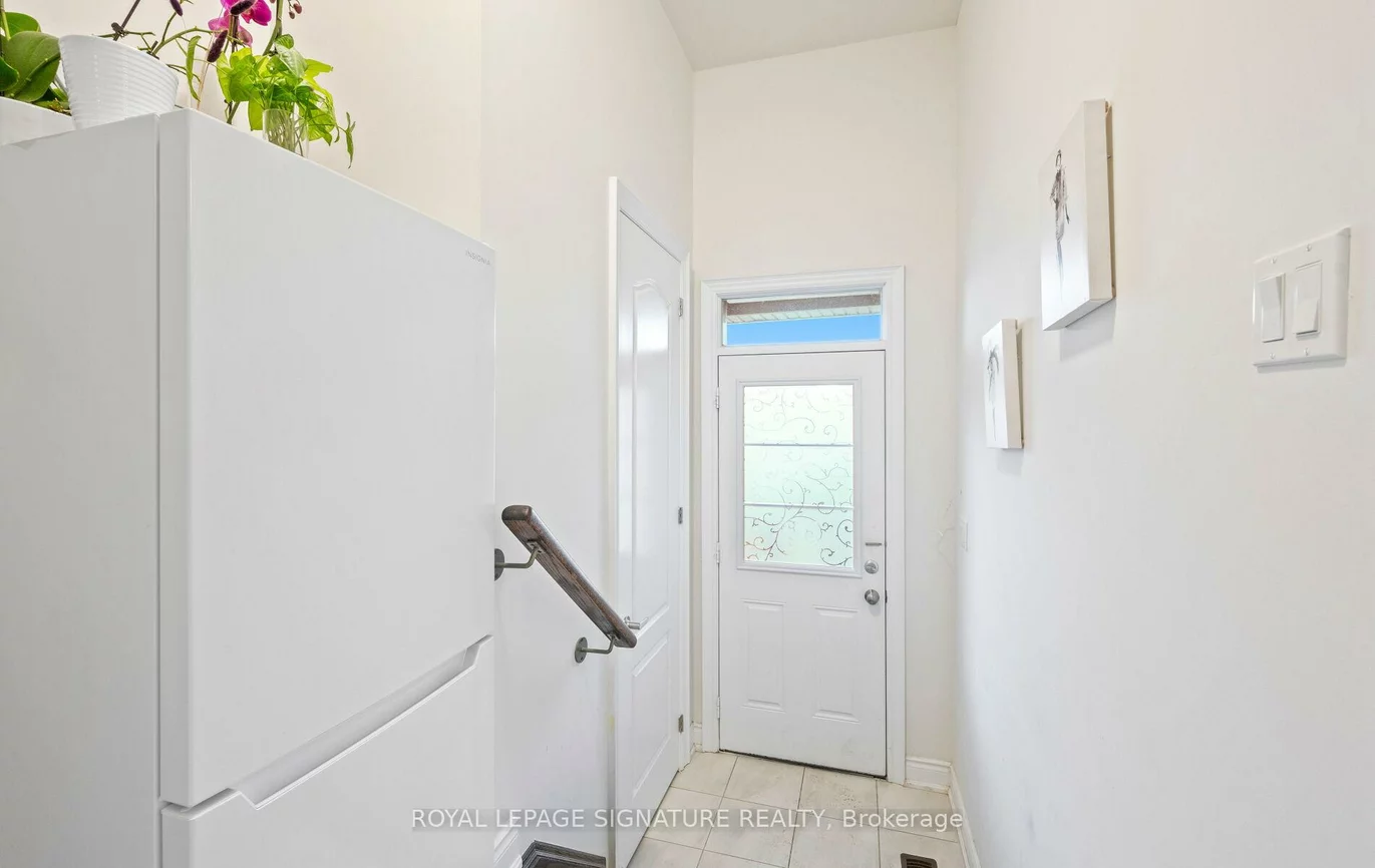 35, Clara May, Sharon, East Gwillimbury