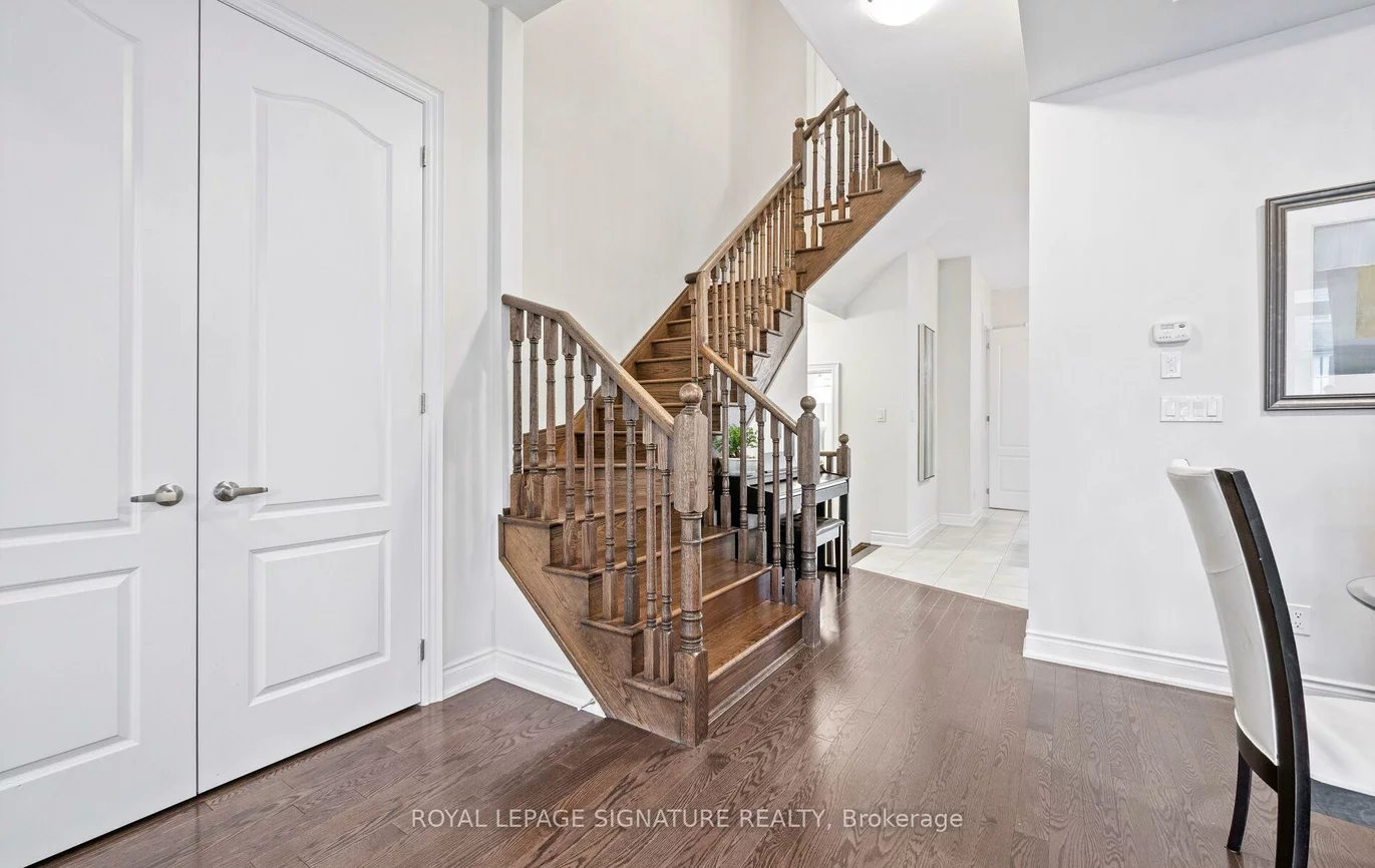 35, Clara May, Sharon, East Gwillimbury