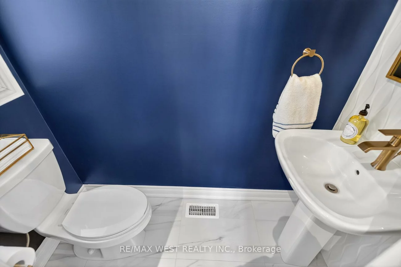 90, Watershed, Queensville, East Gwillimbury