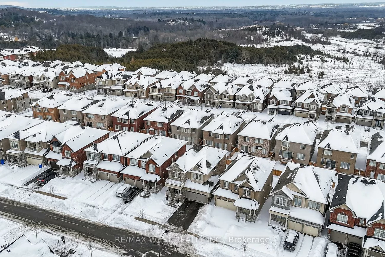 90, Watershed, Queensville, East Gwillimbury