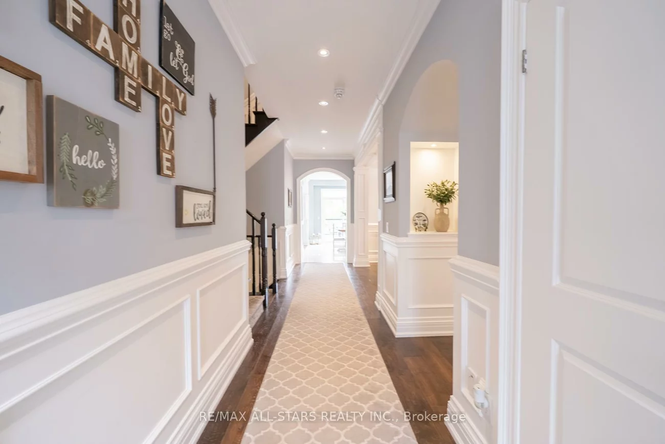 61, Manor Forest, Mt Albert, East Gwillimbury