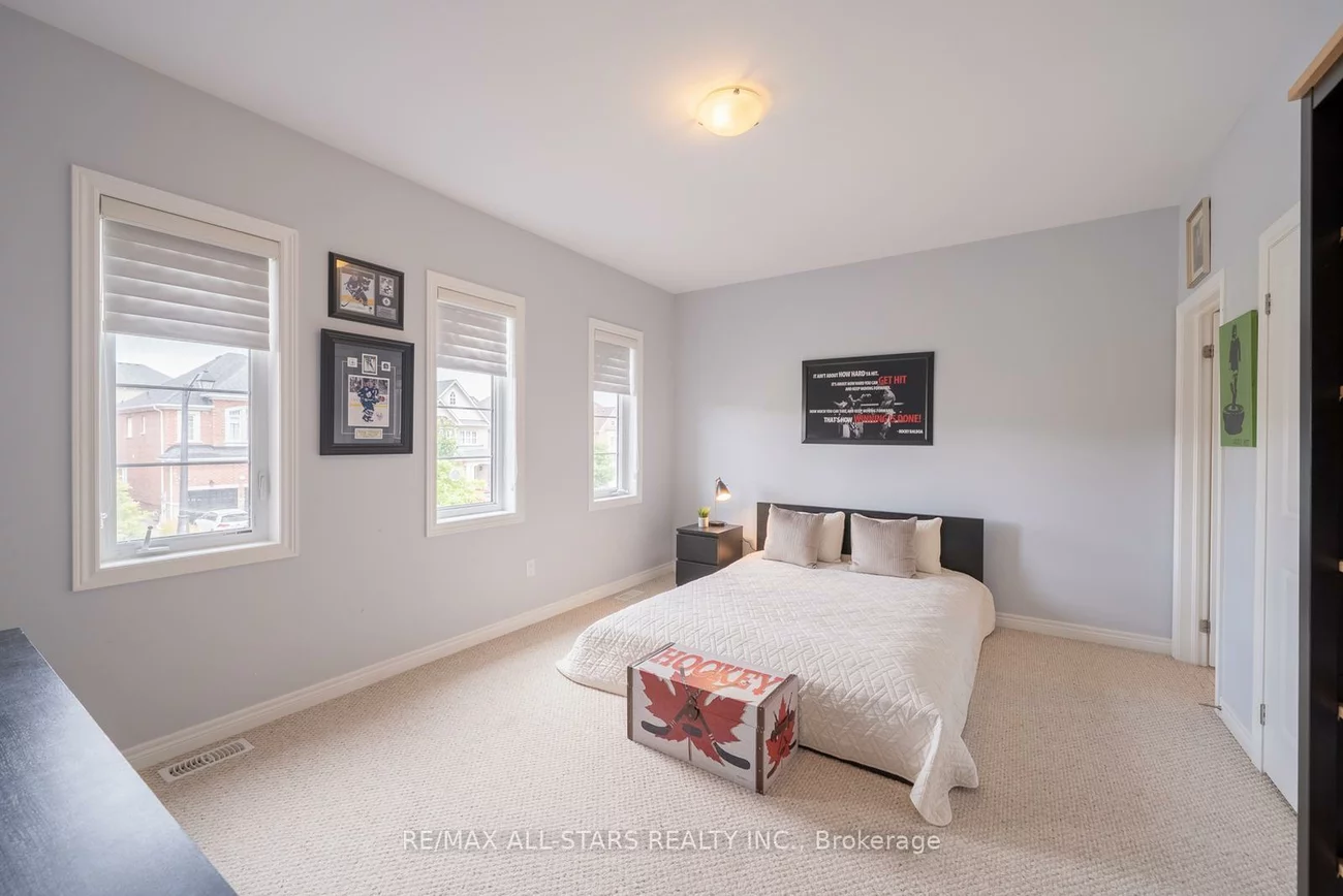 61, Manor Forest, Mt Albert, East Gwillimbury