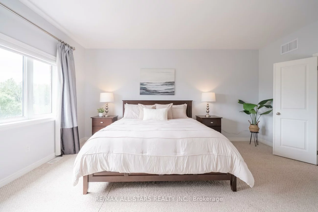 61, Manor Forest, Mt Albert, East Gwillimbury