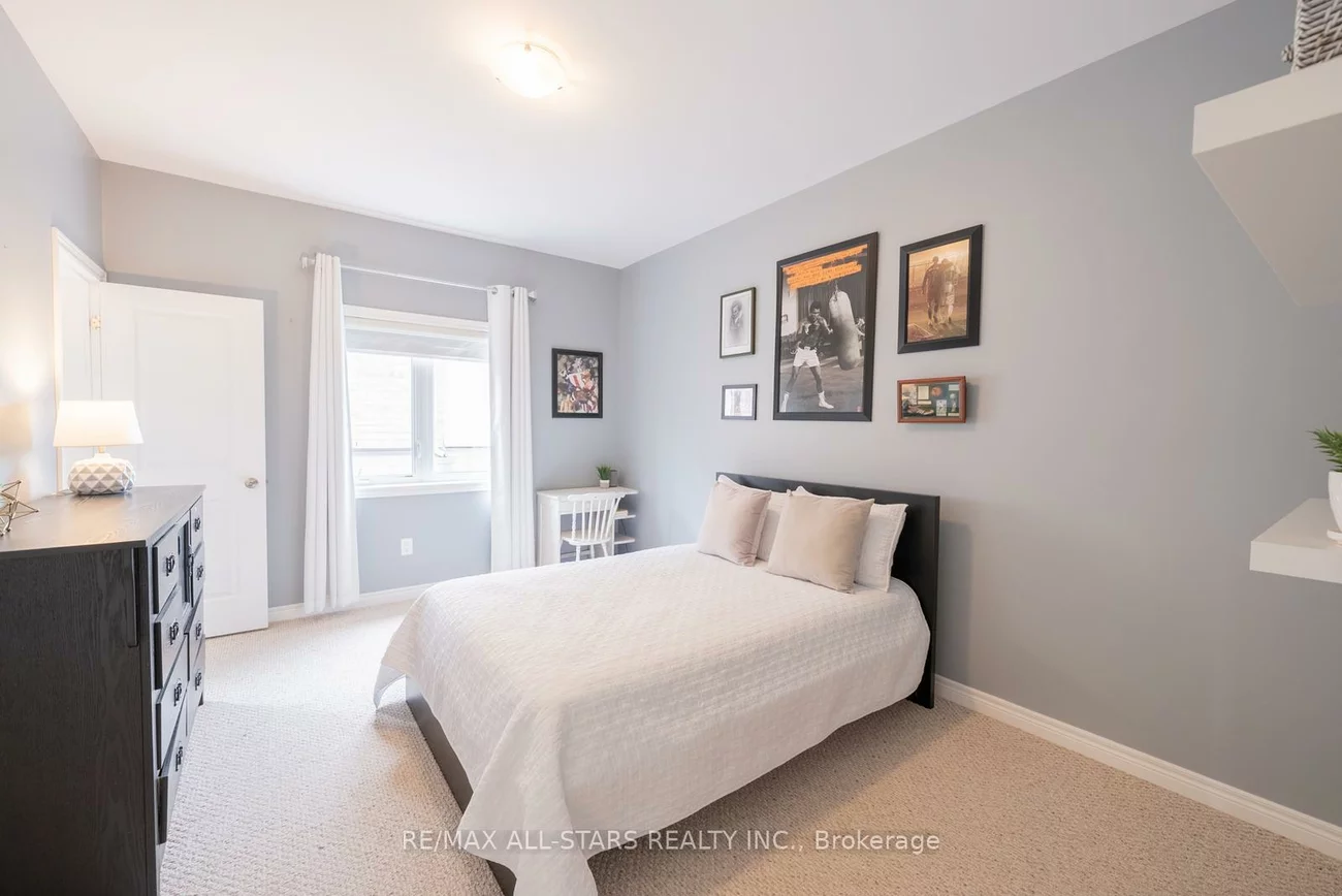 61, Manor Forest, Mt Albert, East Gwillimbury